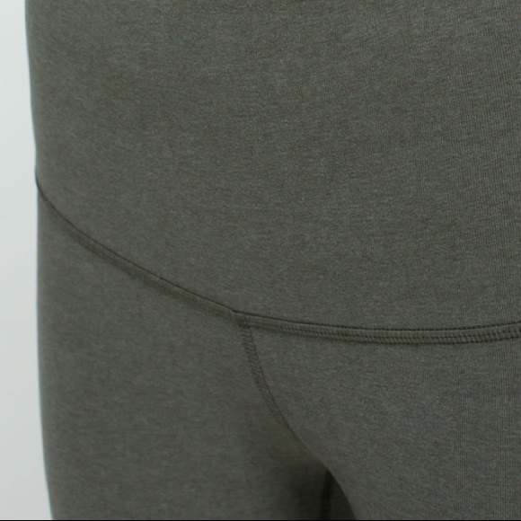 NEW • Lululemon • Wunder Under Pant Fatigue Green - Picture 3 of 8
